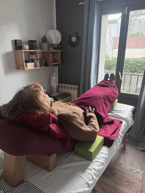 Yoga Restauratif : posture de Salamba Navasana